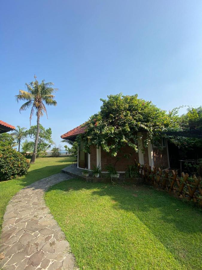 Jepara Marina Beach Bungalows Eksteriør bilde